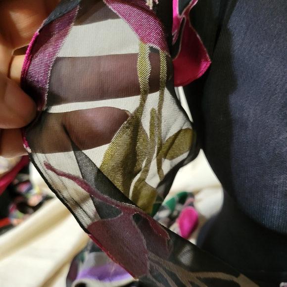 Dramatic Black Sheer Foral Embroidered Tassled  Burnout Scarf - Picture 4 of 4